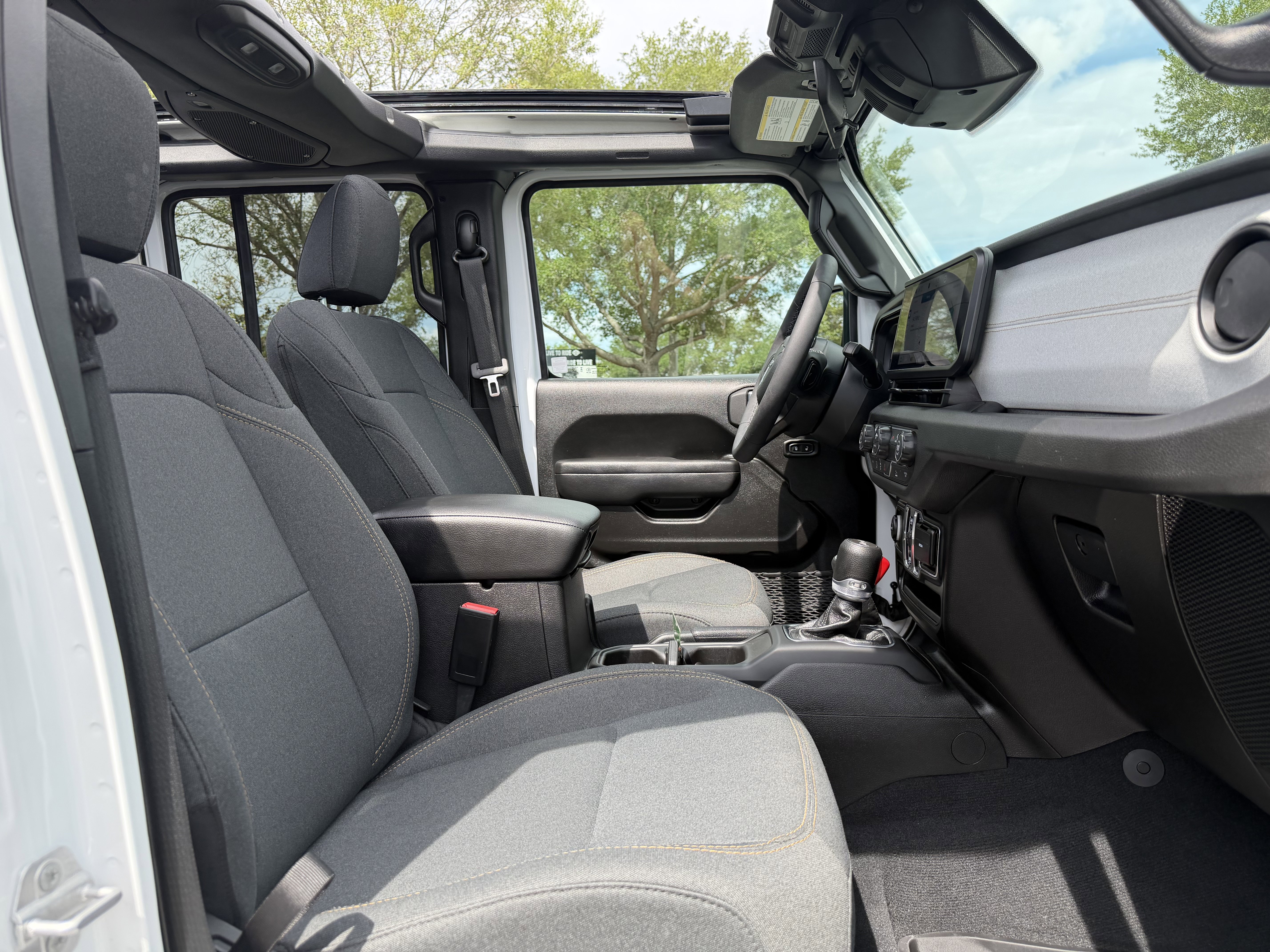 Used 2026 Jeep Wrangler Unlimited Sport AWD/4WD image 18