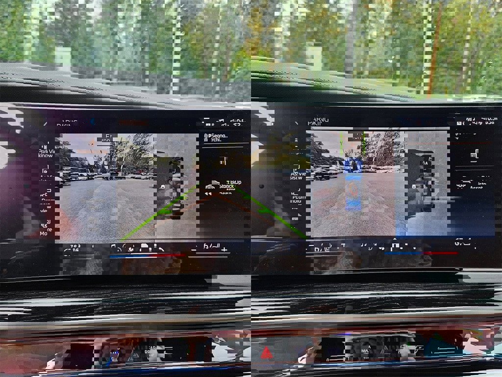 New 2026 BMW i7 xDrive60 image 16