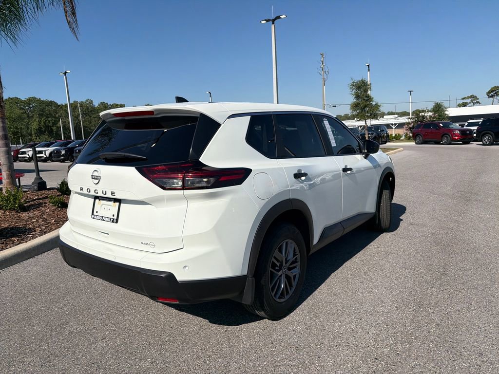 Certified 2025 Nissan Rogue S FWD image 7