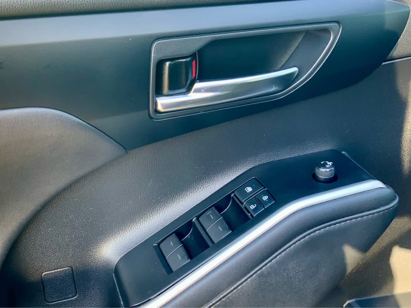 Used 2021 Toyota Highlander XLE image 51