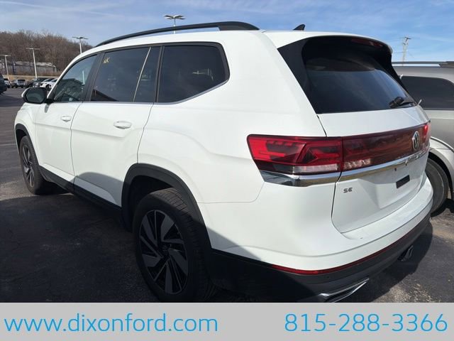 Used 2024 Volkswagen Atlas SE image 3