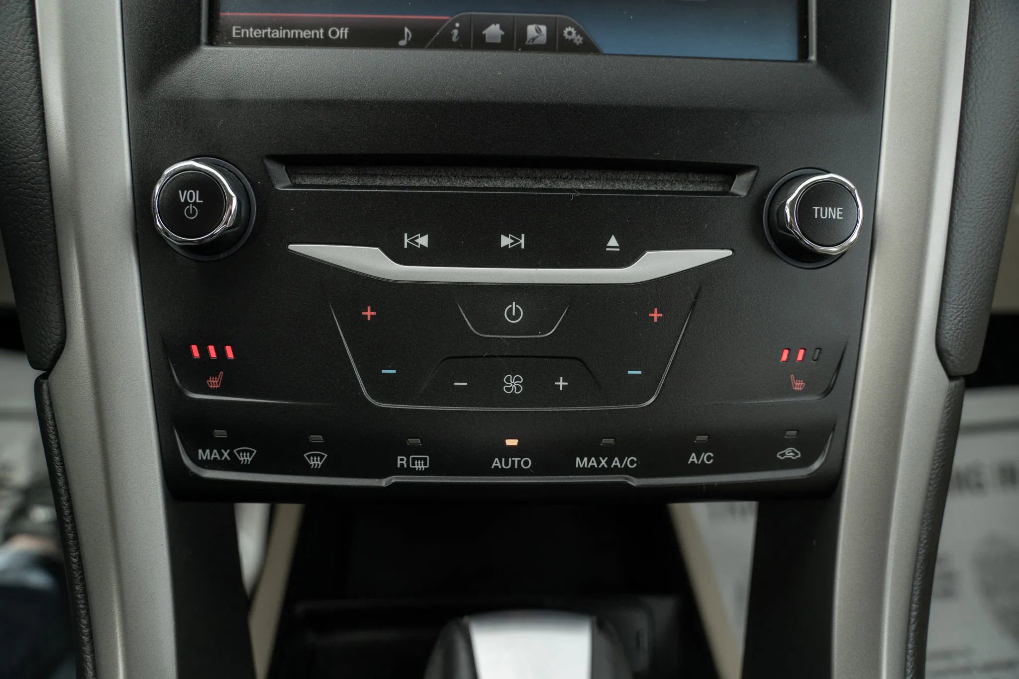 Used 2013 Ford Fusion SE image 25