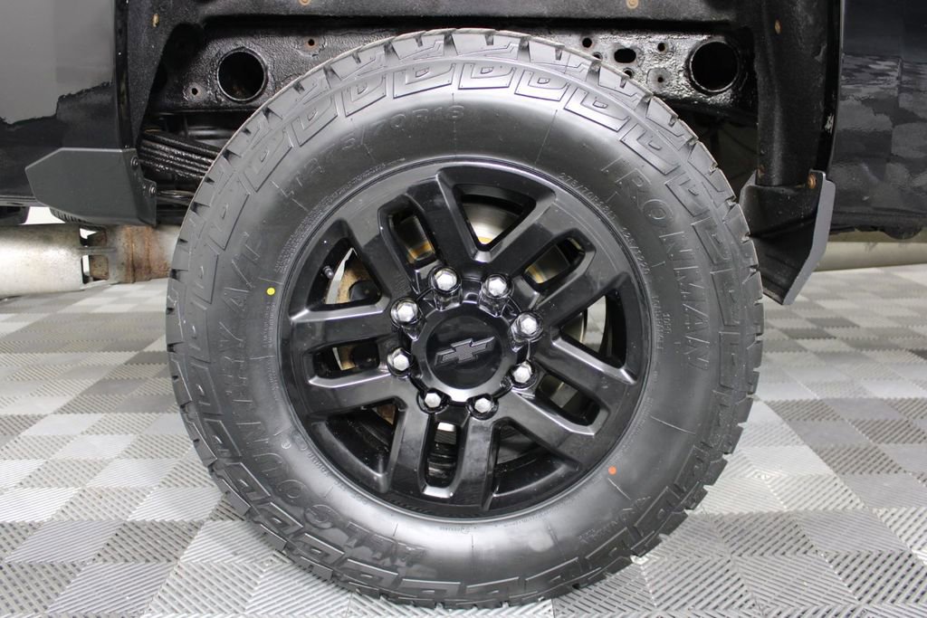Used 2017 Chevrolet Silverado 2500 LTZ image 14