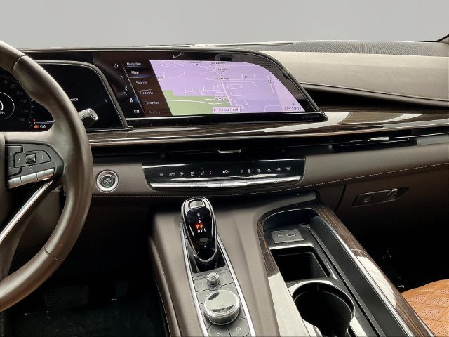 Used 2022 Cadillac Escalade Premium Luxury AWD/4WD image 11