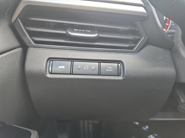 Used 2024 Nissan Altima 2.5 SR FWD image 10