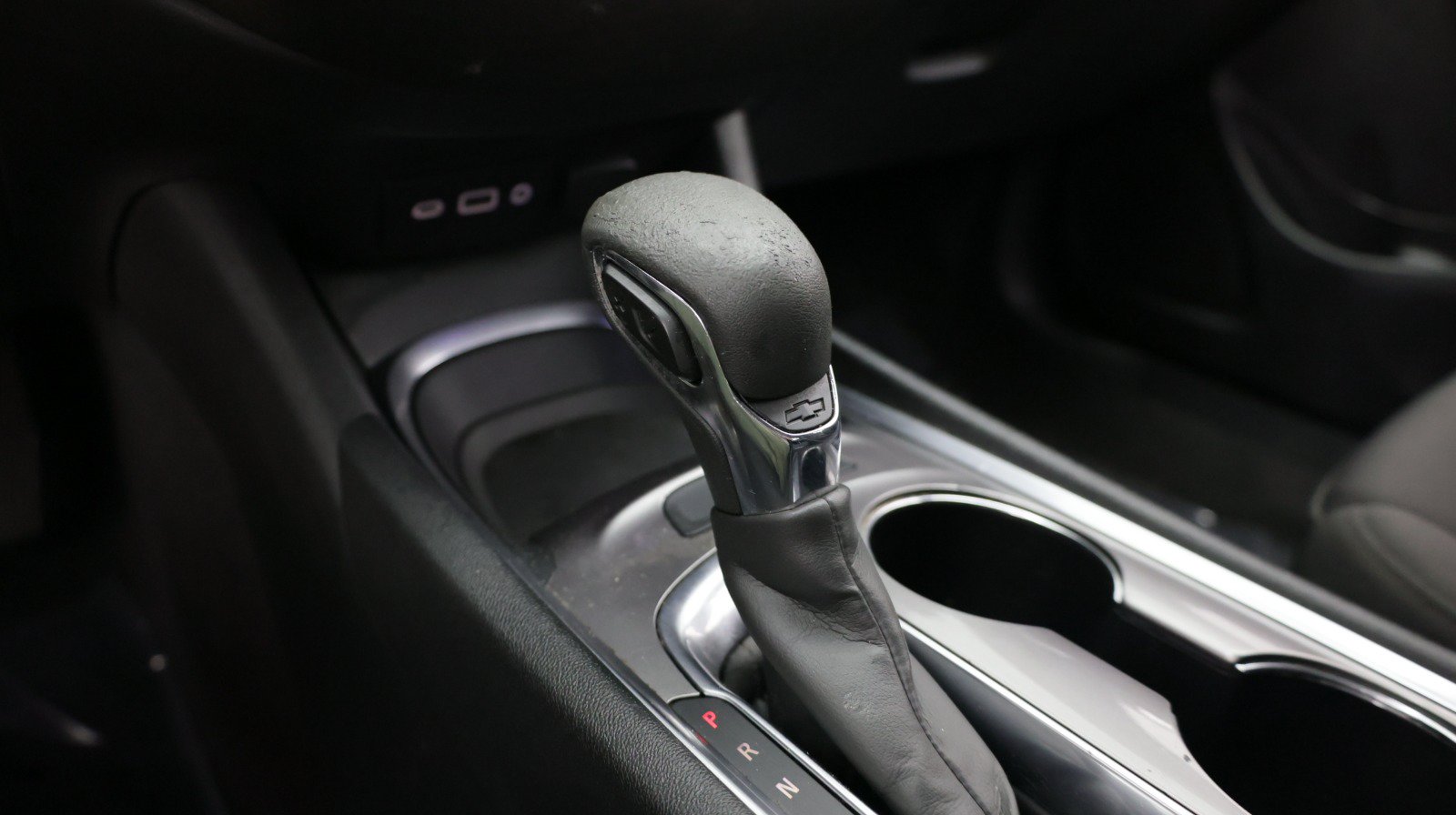 Used 2021 Chevrolet Malibu LT FWD image 16