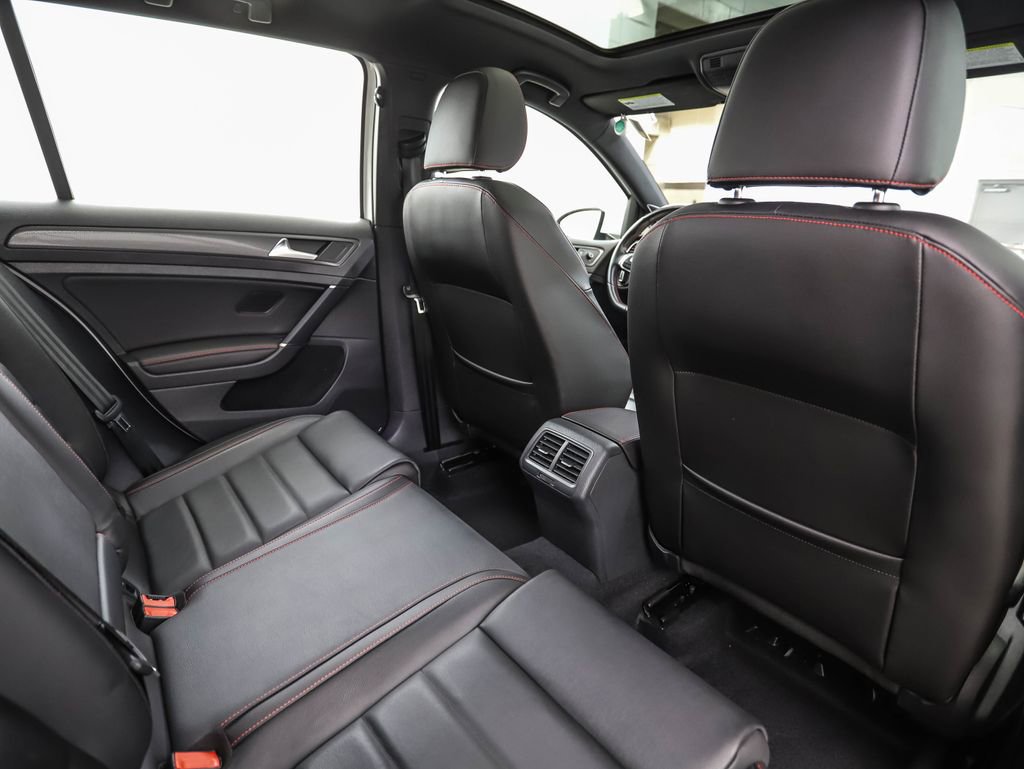 Used 2019 Volkswagen GTI SE w/ SE Experience Package image 25
