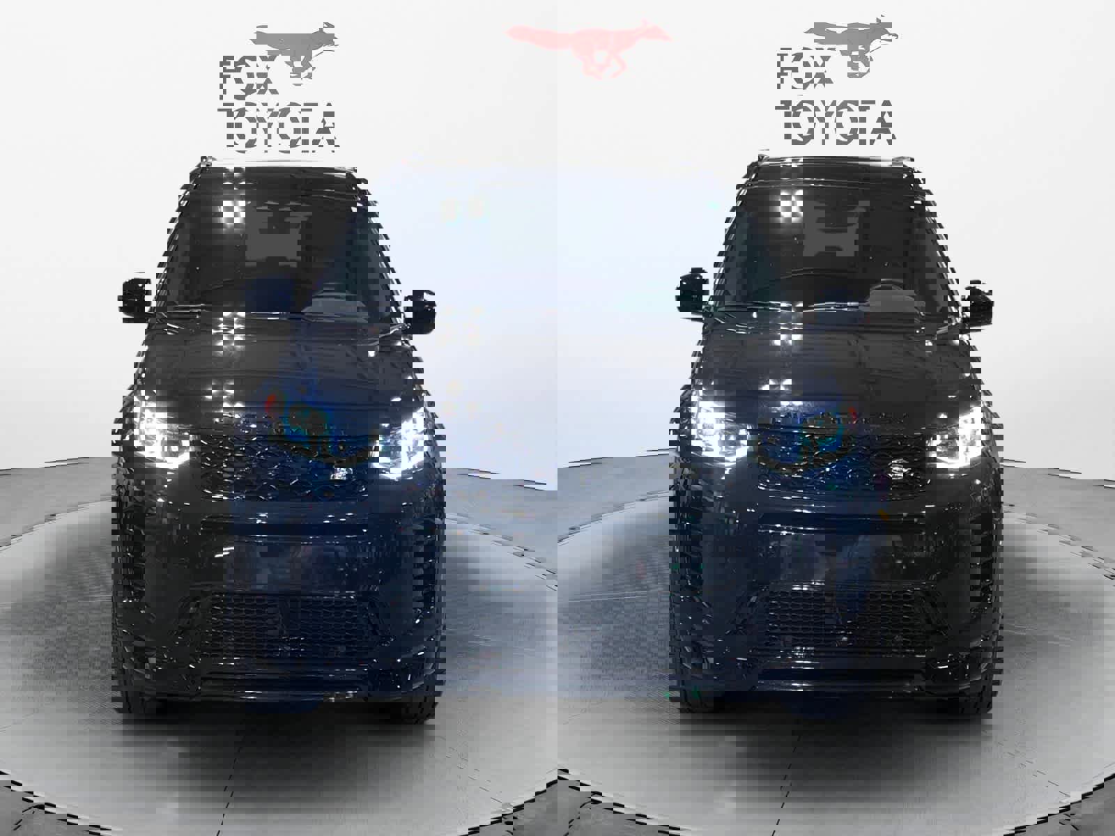 Used 2024 Land Rover Discovery Sport Dynamic SE image 9