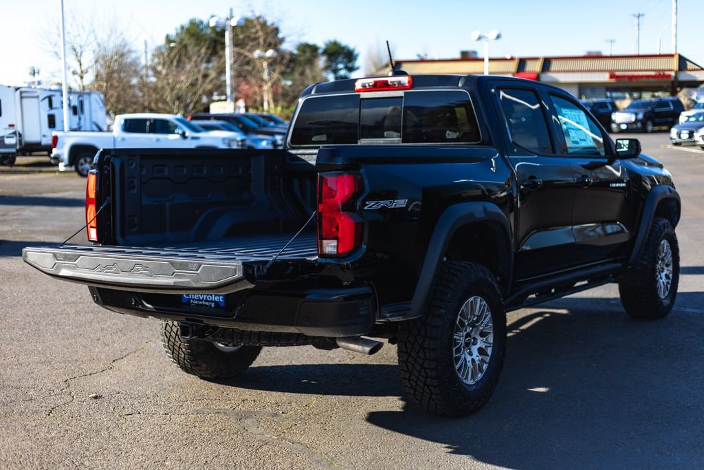 New 2026 Chevrolet Colorado ZR2 w/ Off-Road Front Bumper Package AWD/4WD image 9