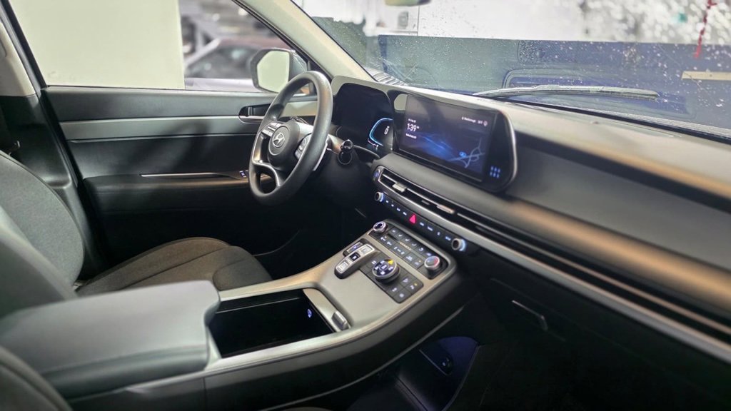 Used 2023 Hyundai Palisade SE image 9