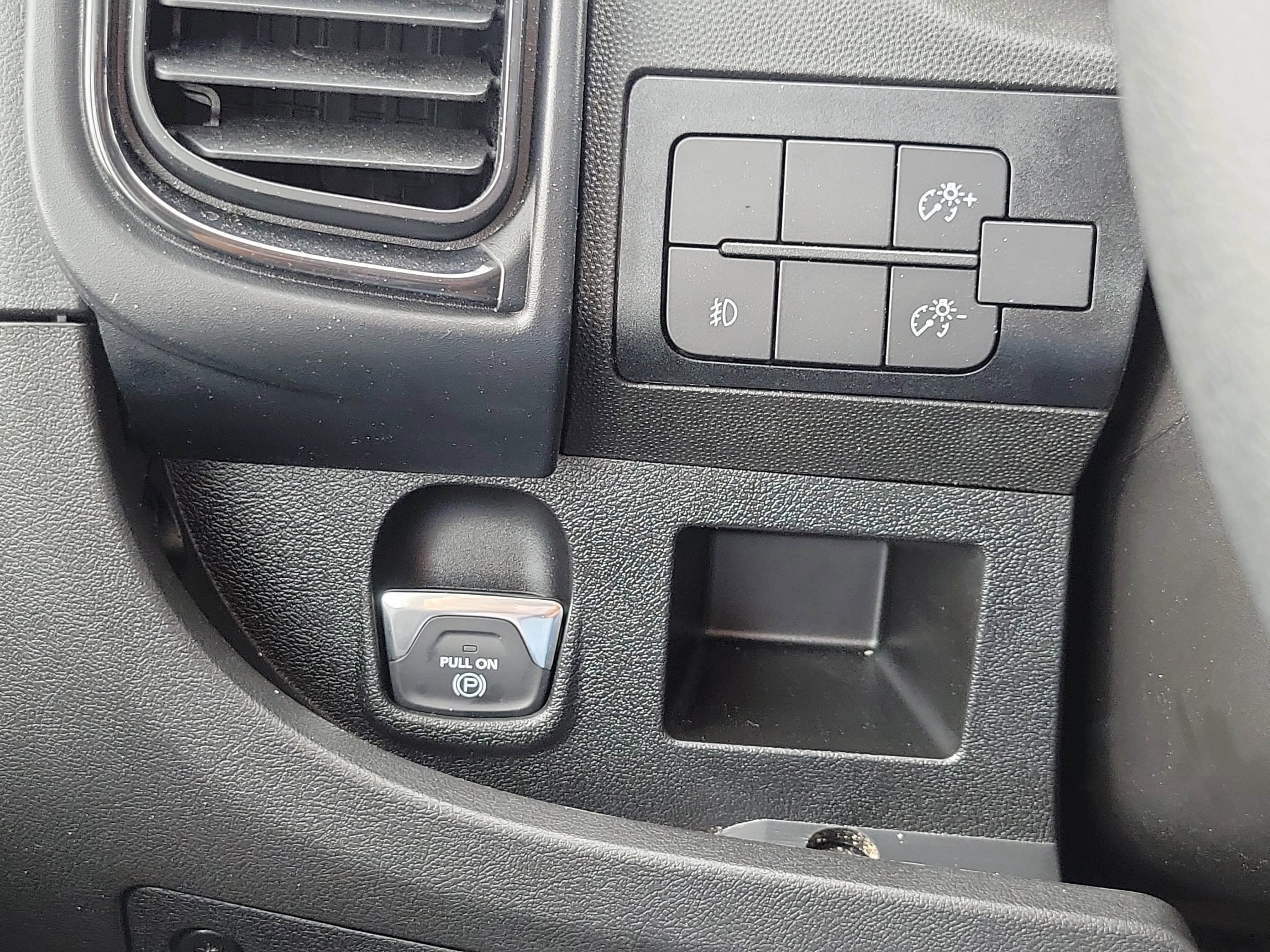 Used 2025 RAM ProMaster 3500 w/ Convenience Group image 11