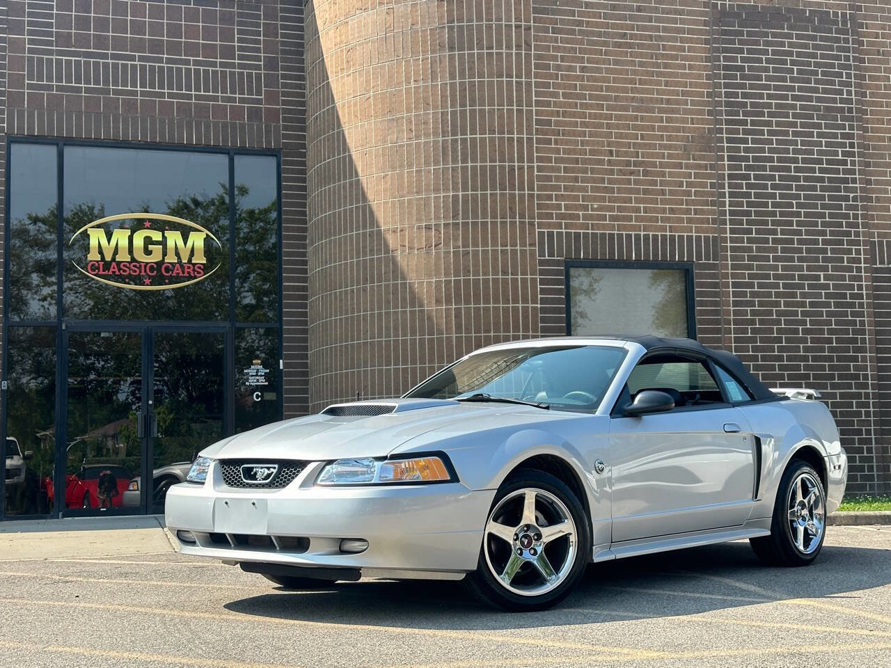 Used 2004 Ford Mustang GT image 4