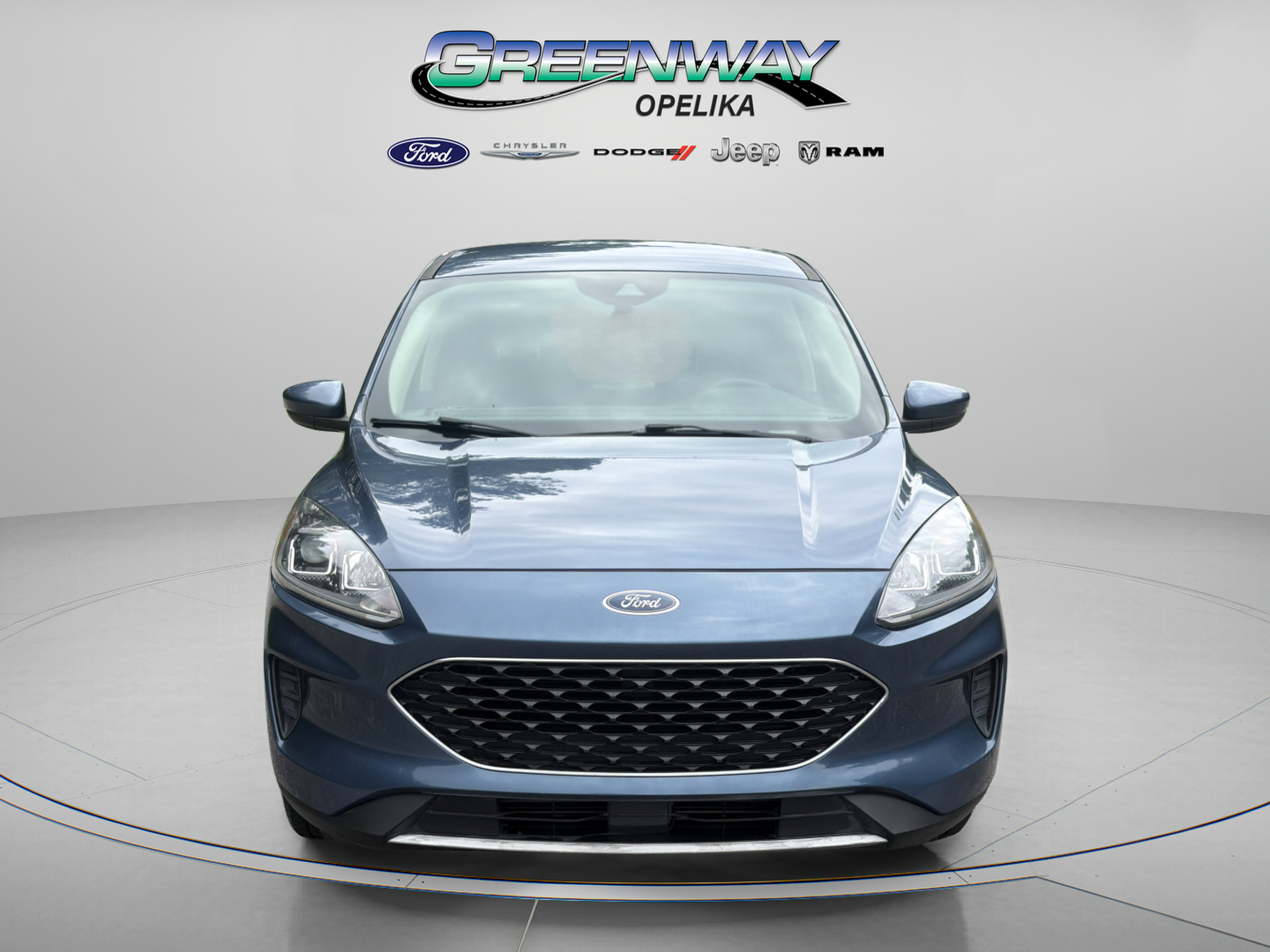 Used 2020 Ford Escape SE FWD image 2