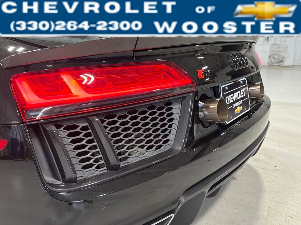 Used 2017 Audi R8 V10 image 38