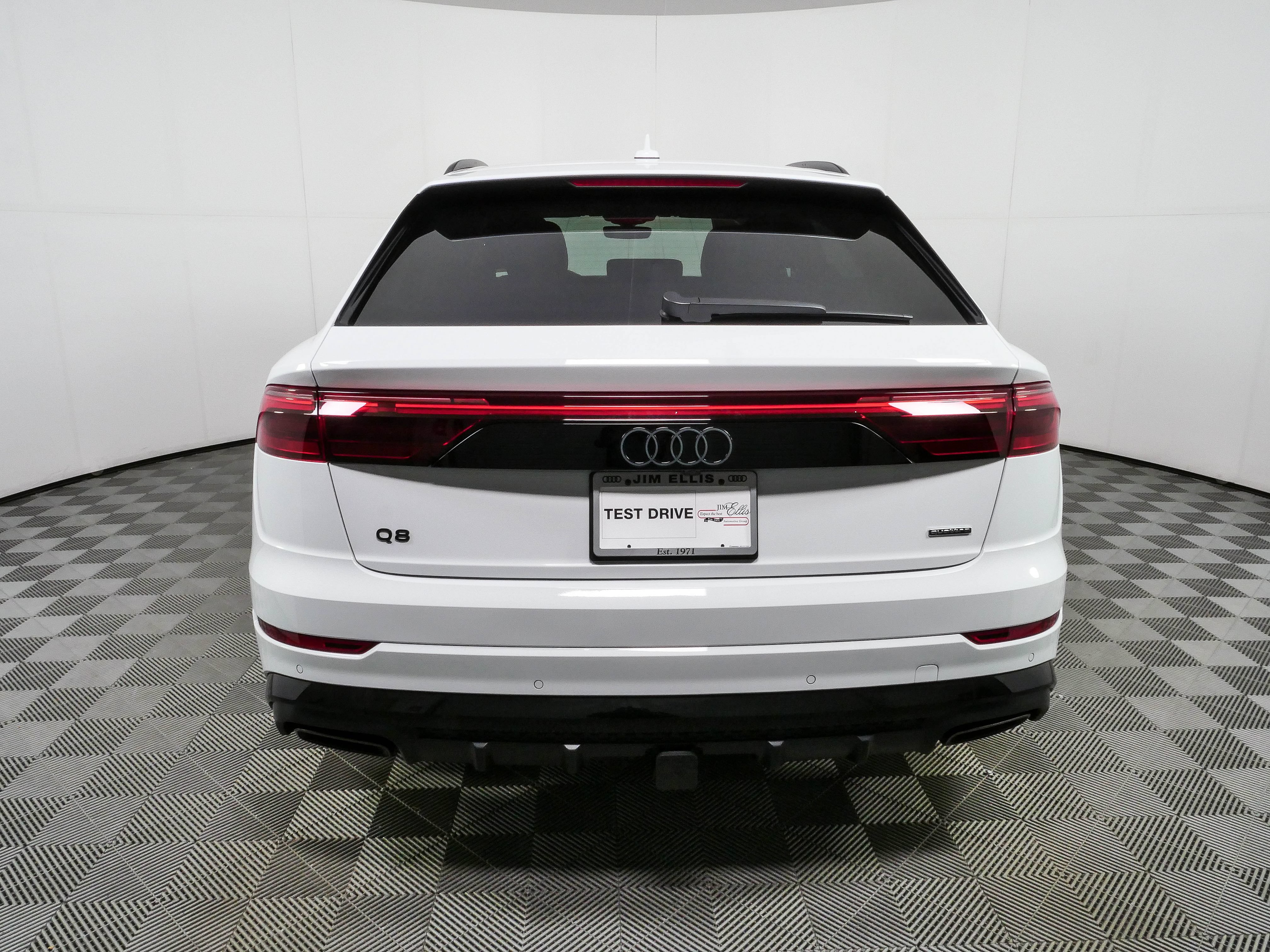 Used 2026 Audi Q8 Premium Plus AWD/4WD image 31