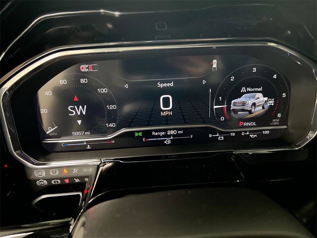 Certified 2025 GMC Sierra 1500 SLE w/ Max Trailering Package image 11