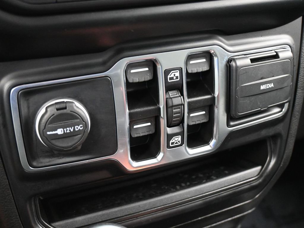 Used 2021 Jeep Wrangler Unlimited Sport image 21