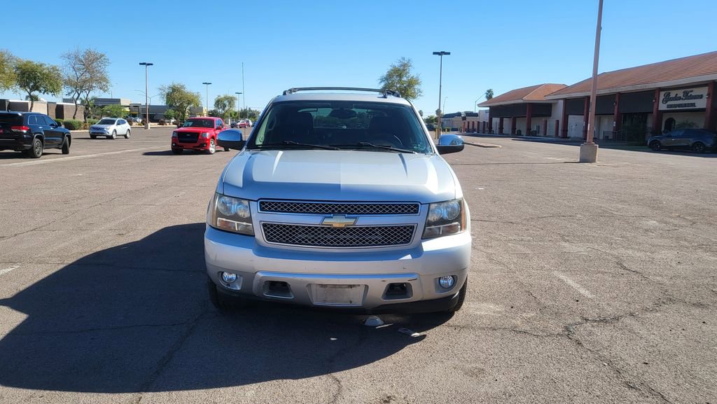 Used 2011 Chevrolet Avalanche LT w/ Texas Edition image 3