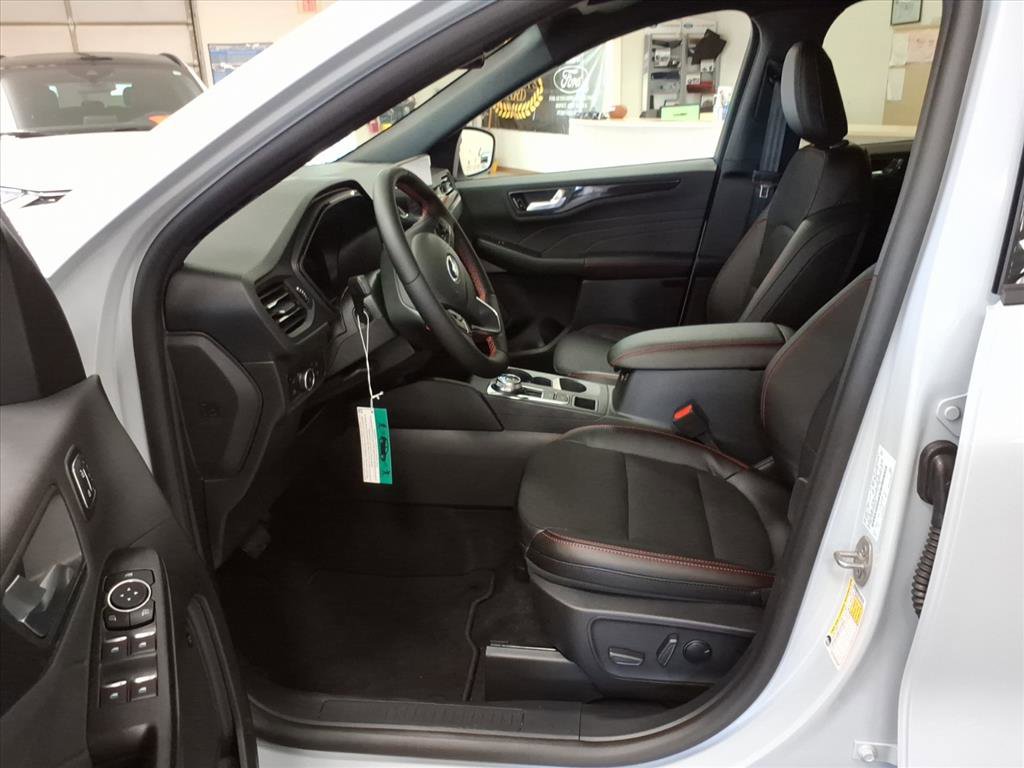 New 2026 Ford Escape ST-Line Select w/ Tech Pack #2 image 5
