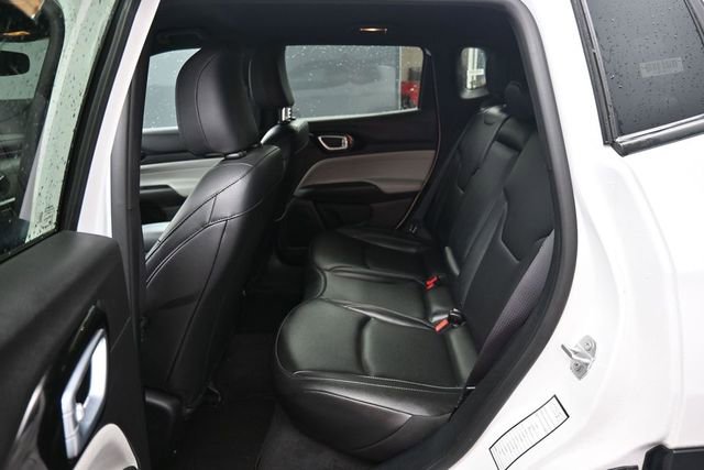 Used 2026 Jeep Compass Limited AWD/4WD image 13