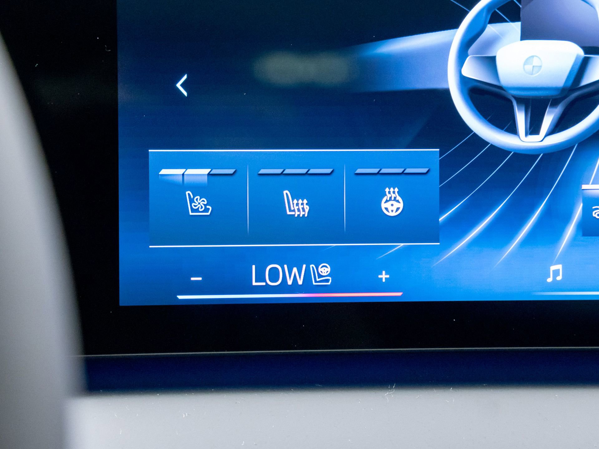 Certified 2025 BMW X3 xDrive30i w/ Premium Package image 27