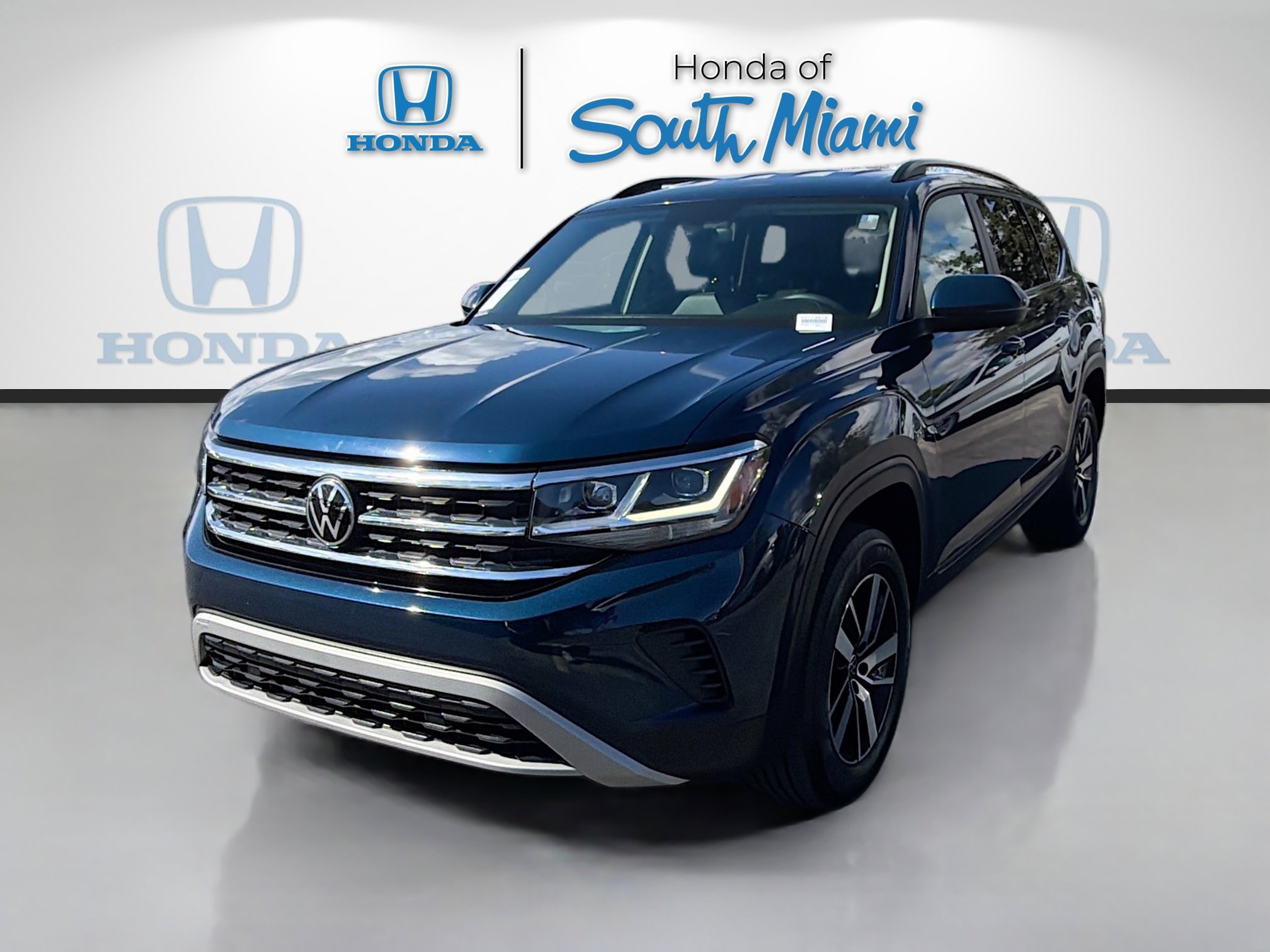 Used 2022 Volkswagen Atlas SE image 3