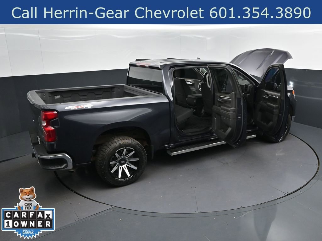 Used 2023 Chevrolet Silverado 1500 LT AWD/4WD image 44