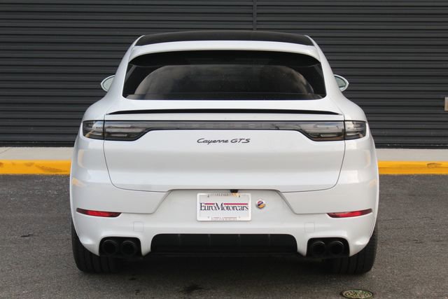Used 2021 Porsche Cayenne GTS w/ Premium Package image 7