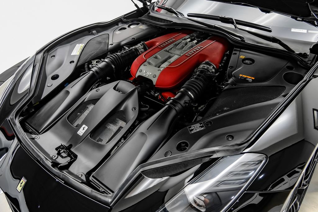 Used 2019 Ferrari 812 Superfast RWD image 47