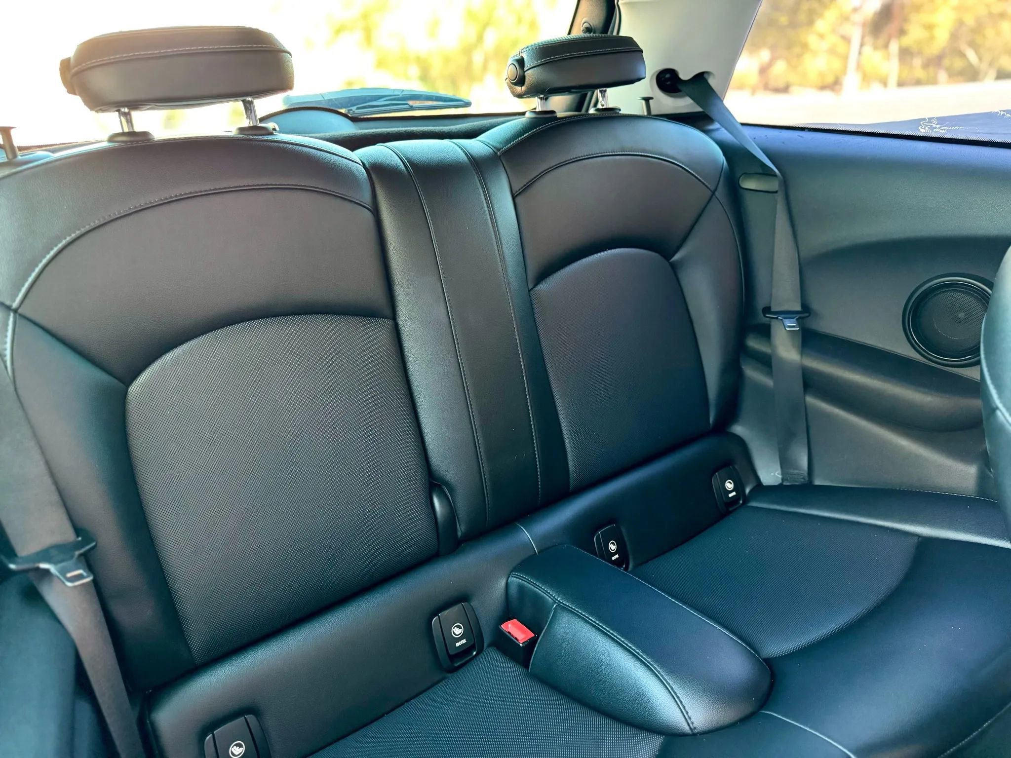 Used 2016 MINI Cooper S image 12