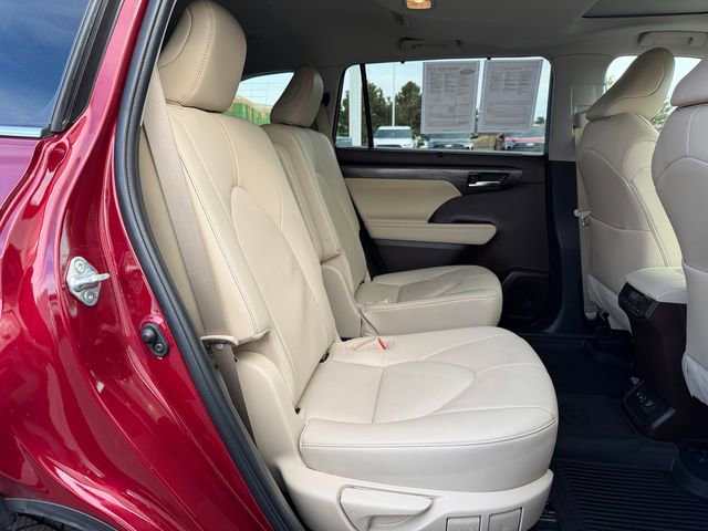 Certified 2022 Toyota Highlander Limited image 18