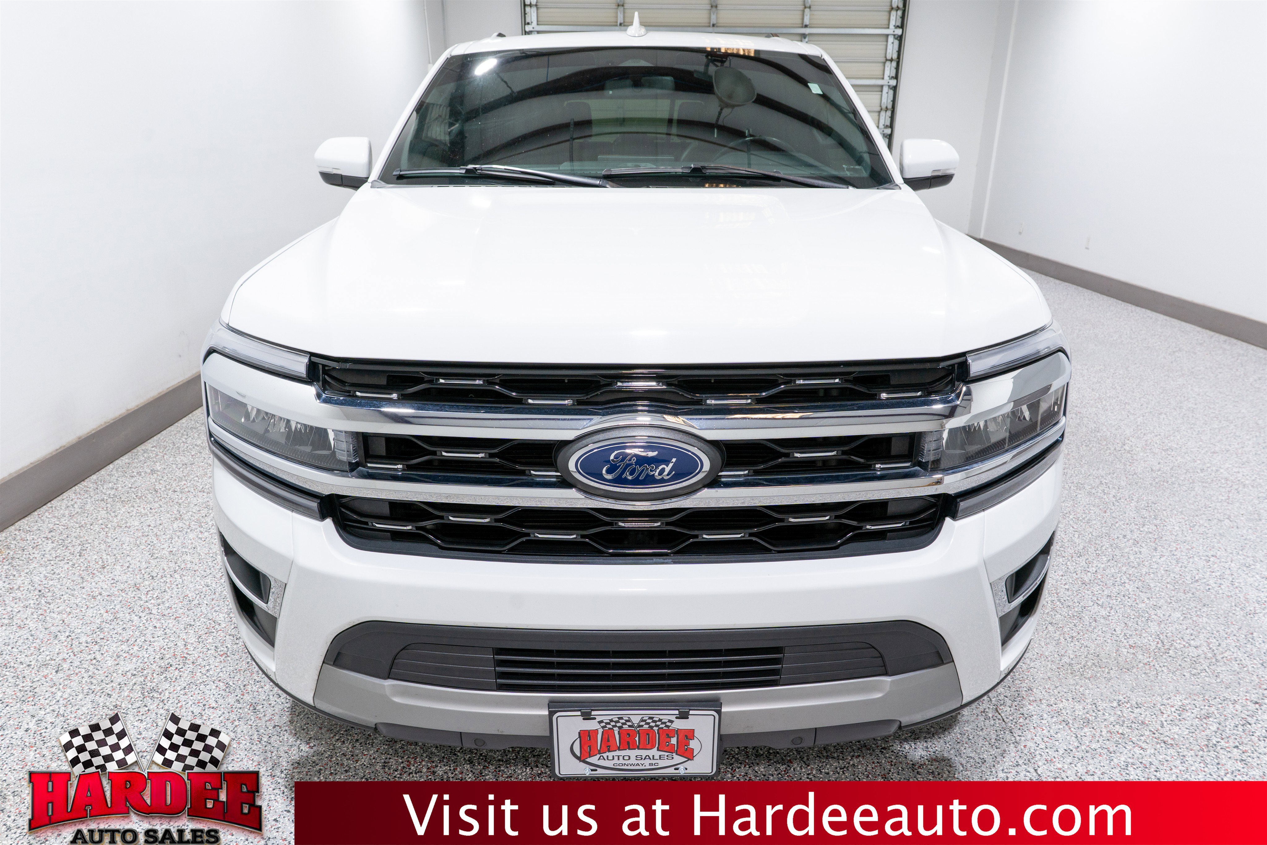 Used 2024 Ford Expedition Limited image 7