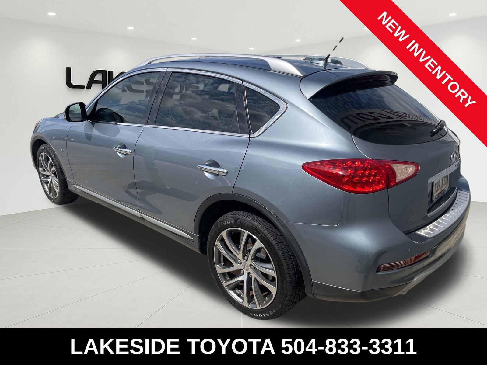 Used 2017 INFINITI QX50 2WD w/ Premium Plus Package image 3