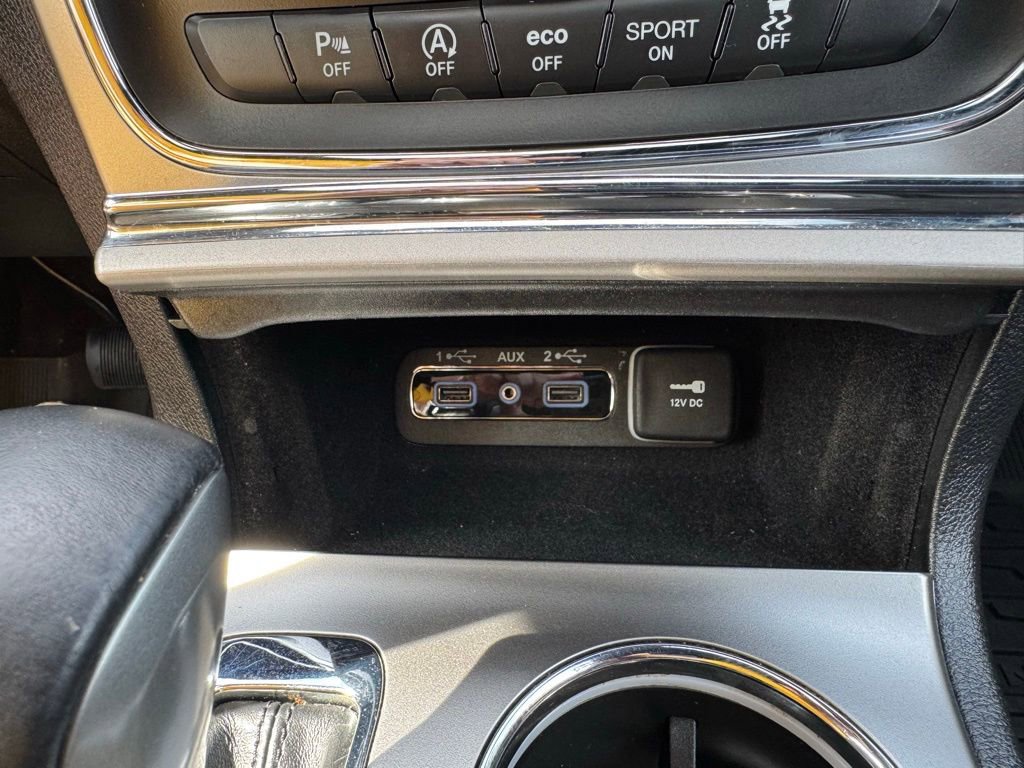Used 2018 Jeep Grand Cherokee Altitude AWD/4WD image 22