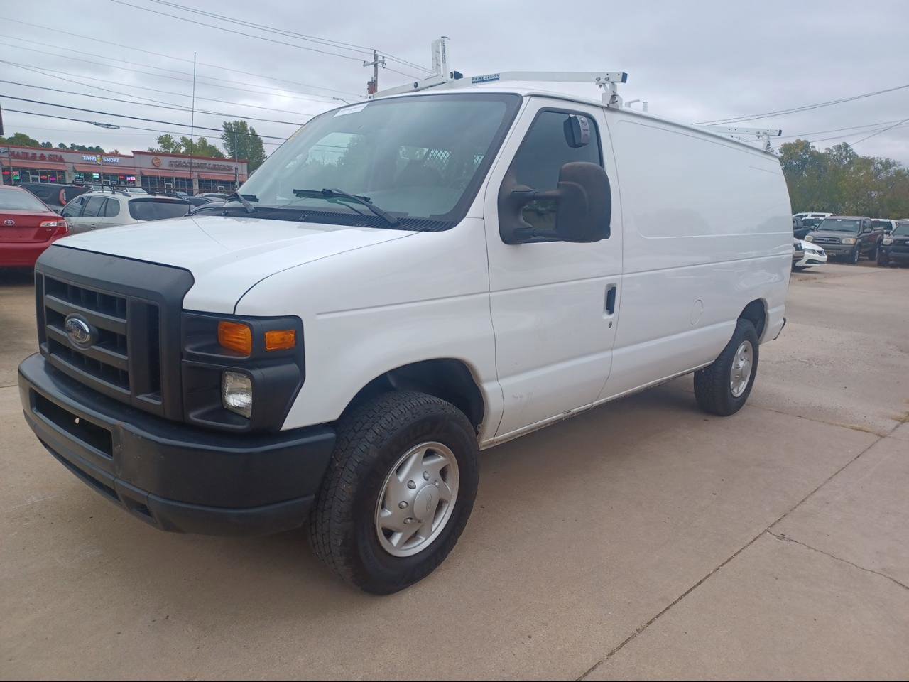 Used 2008 Ford E-250 and Econoline 250 RWD image 1