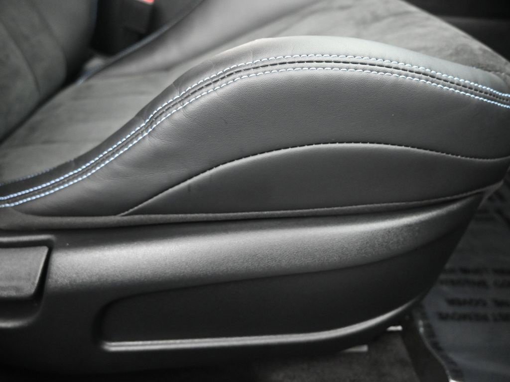 Used 2025 Hyundai Elantra N Base image 13