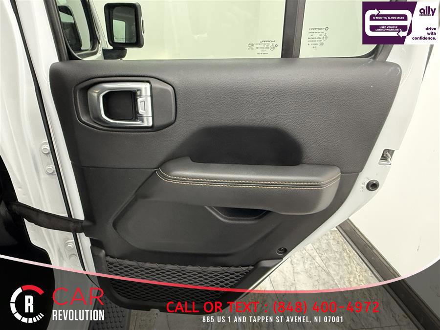 Used 2021 Jeep Wrangler Unlimited Sahara AWD/4WD image 46