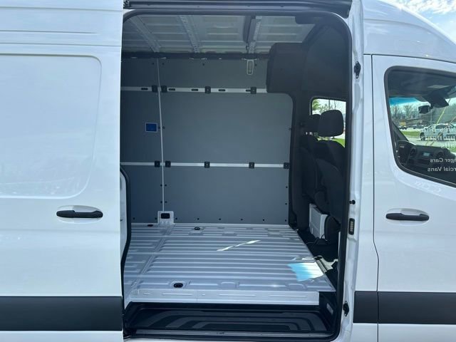 Used 2026 Mercedes-Benz Sprinter 2500 image 20