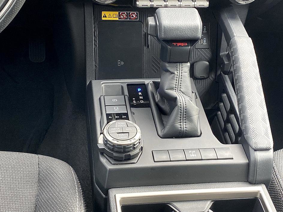 Certified 2025 Toyota 4Runner TRD Off-Road image 18