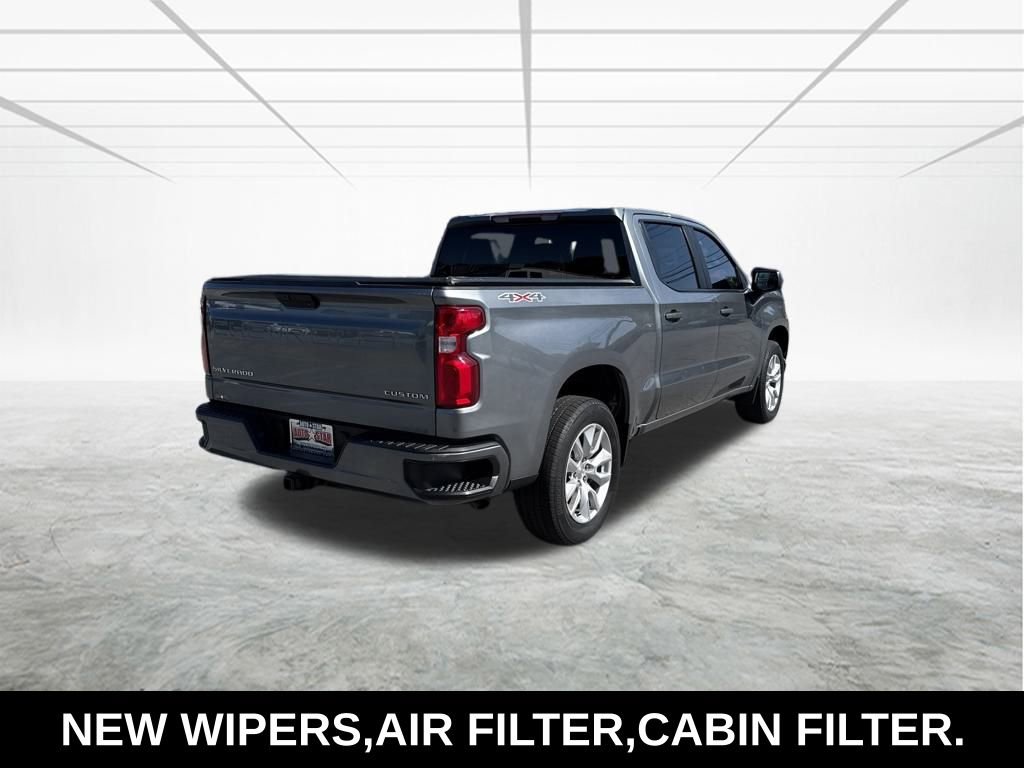 Used 2021 Chevrolet Silverado 1500 Custom w/ LPO, Dark Essentials Package image 5