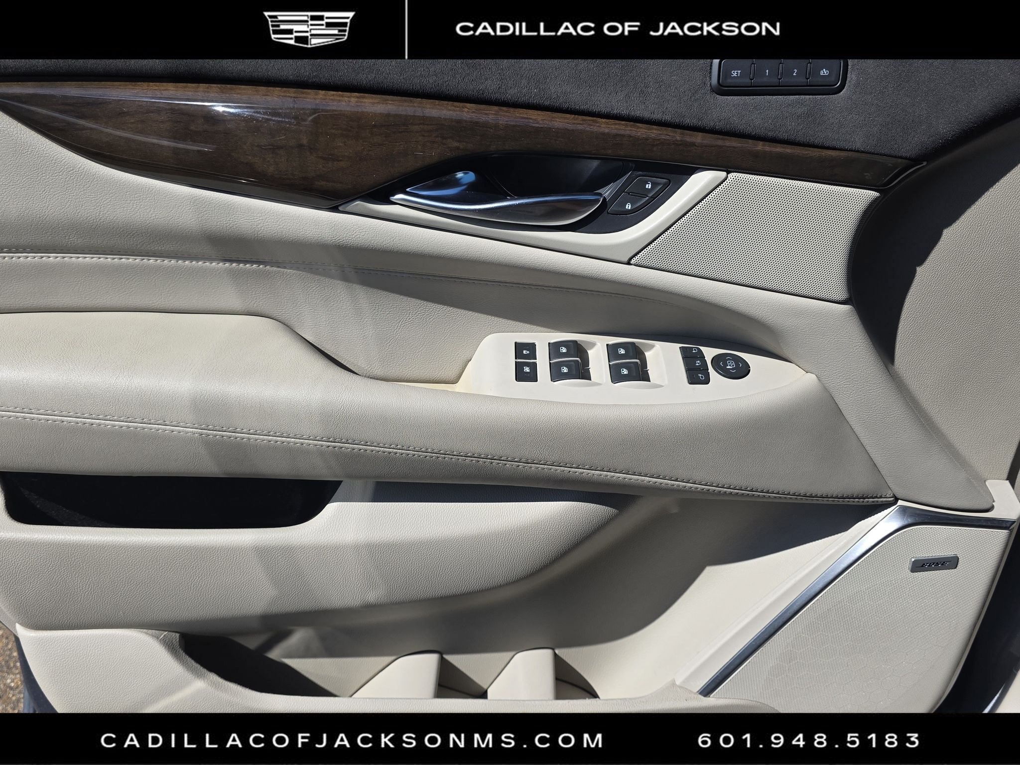 Used 2019 Cadillac Escalade ESV 4WD image 25