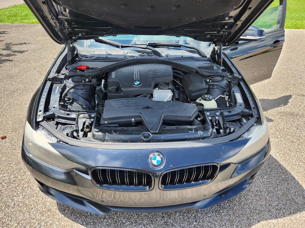Used 2015 BMW 328i xDrive Sedan AWD/4WD image 21