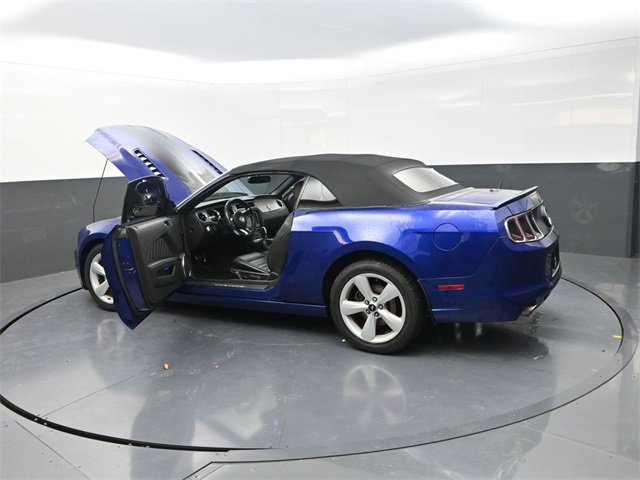 Used 2013 Ford Mustang GT Premium w/ Electronics Pkg image 35