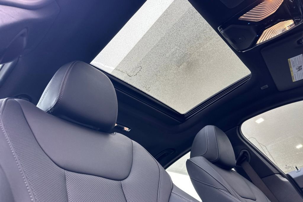 Used 2023 BMW i4 eDrive35 image 17