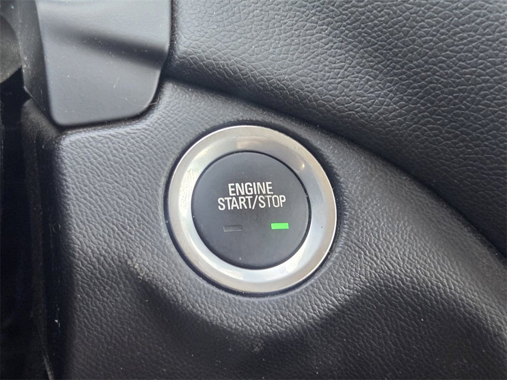 Used 2019 Chevrolet Equinox LT image 16