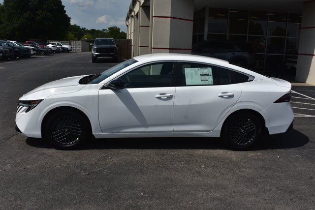 New 2026 Nissan Sentra SV w/ SV Convenience Package FWD image 9