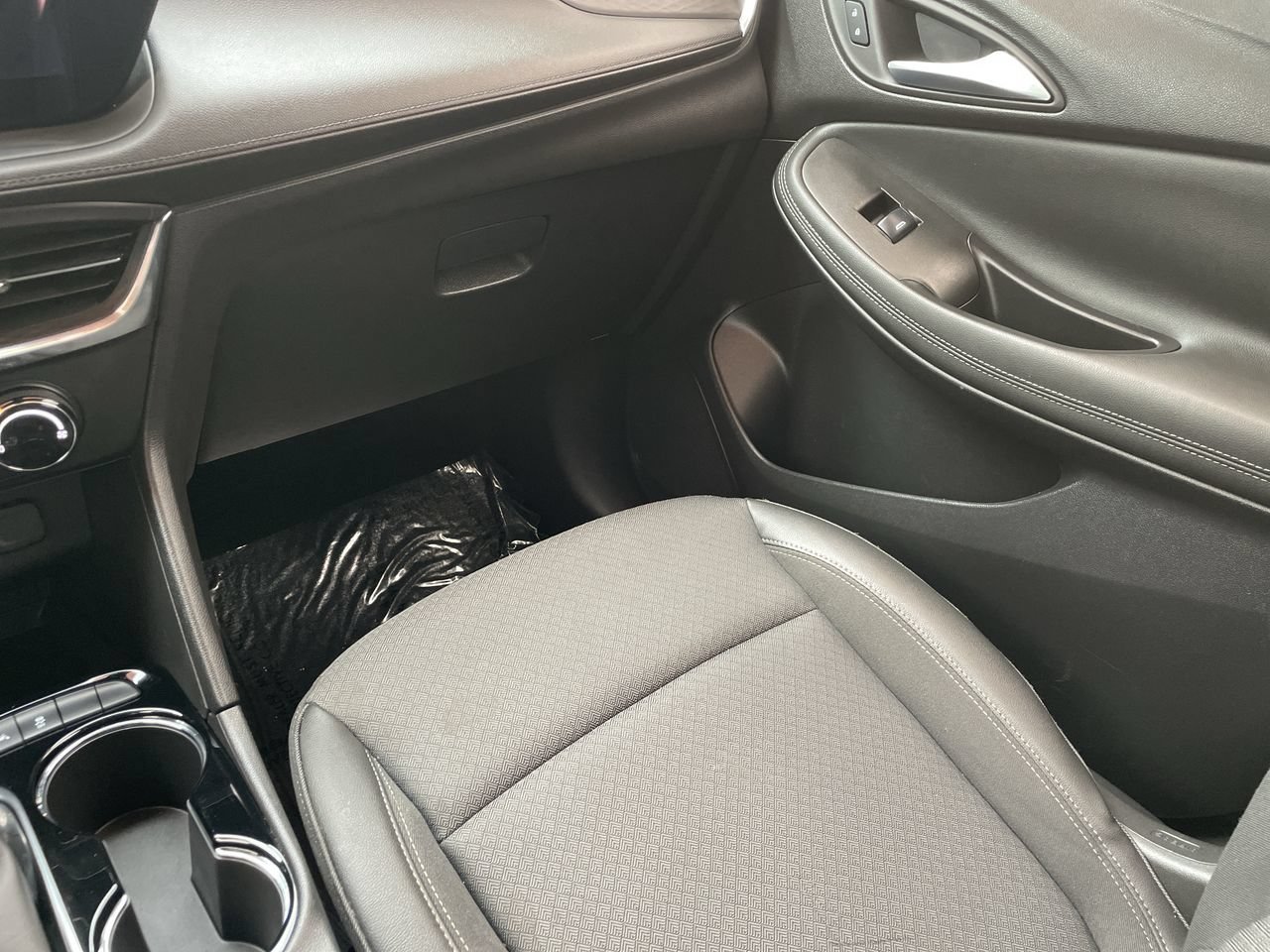Used 2024 Buick Encore GX Preferred FWD image 15