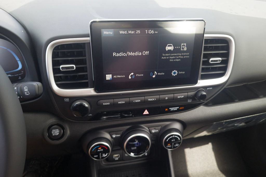 New 2026 Hyundai Venue SEL FWD image 18