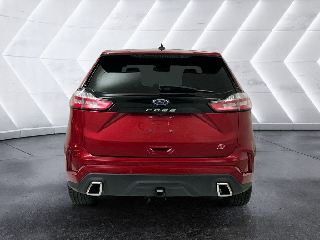 Used 2023 Ford Edge ST image 5