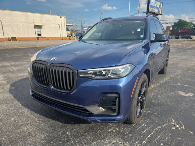 Used 2021 BMW X7 xDrive40i w/ Luxury Seating Package AWD/4WD video 1